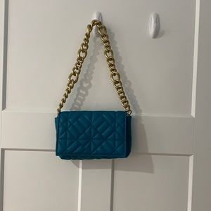 Zara quilted chain strap shoulder bag— blue